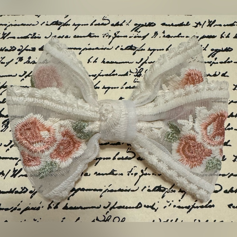 Rose hair bow-no tail - Picture 3 of 3